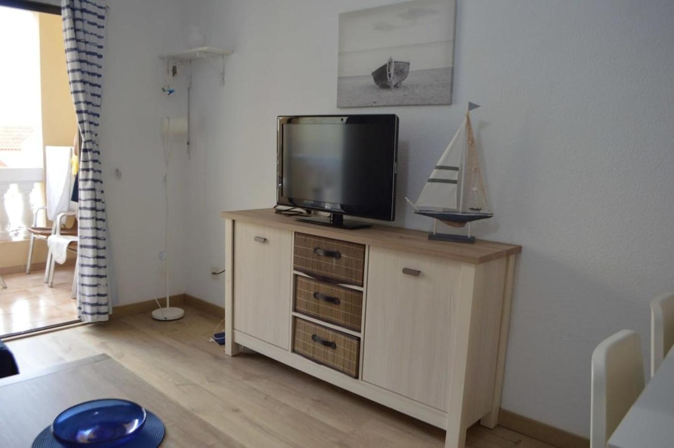 Lovely 1 Bed Apartment In Castle Harbour C108 Los Cristianos  Kültér fotó