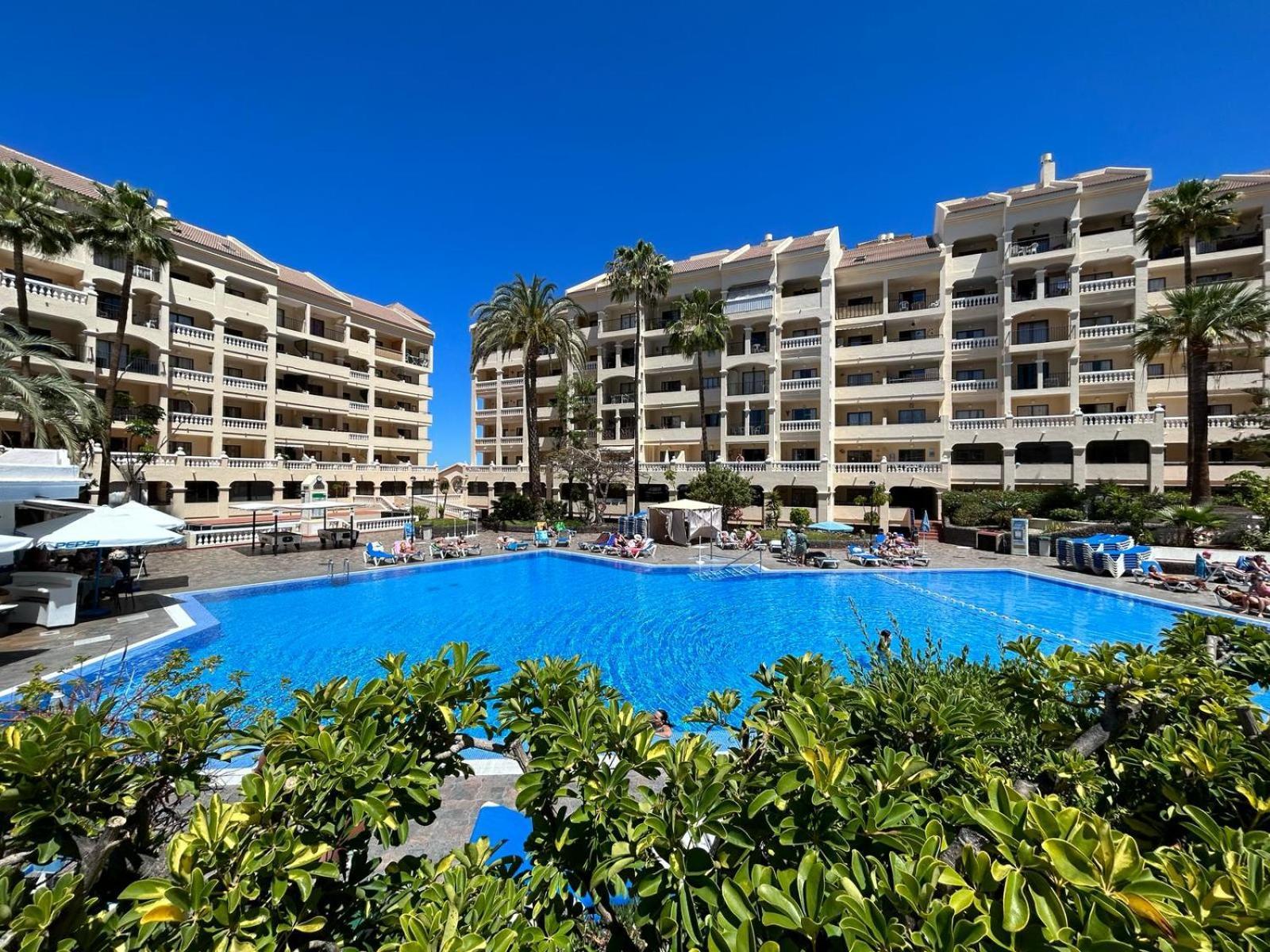 Lovely 1 Bed Apartment In Castle Harbour C108 Los Cristianos  Kültér fotó